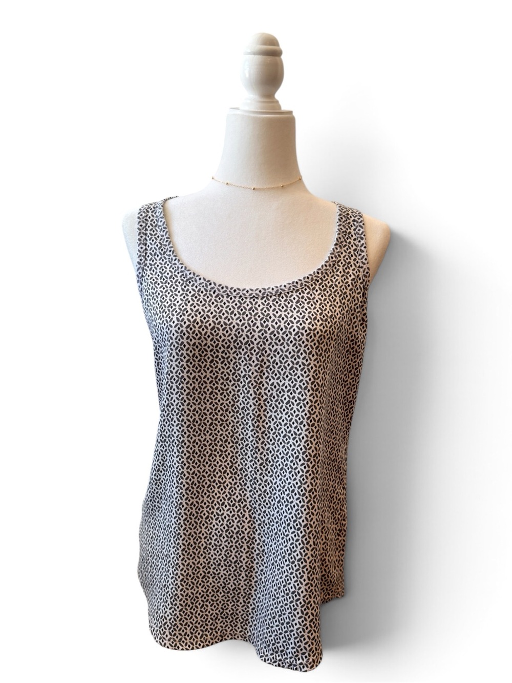 LOFT Black and White Geometric Scoop Neck Tank